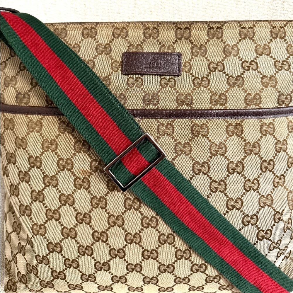 Authentic Gucci unisex messenger bag brown monogram canvas - Picture 4 of 16